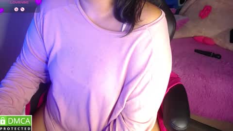 Snapshot of alanna_brunette chatting on October 12, 5:45 pm lanna online show from October 12, 5:45 pm