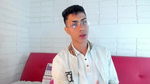 Snapshot of alannaughty_ chatting on December 29, 10:56 am alannaughty_ online show from December 29, 10:56 am