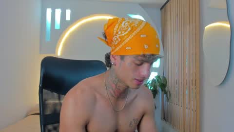 alan online show from December 21, 12:27 pm