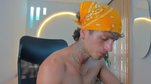 alan online show from December 21, 3:31 pm