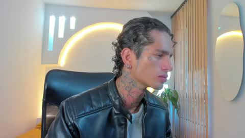 alan online show from January 9, 12:30 pm