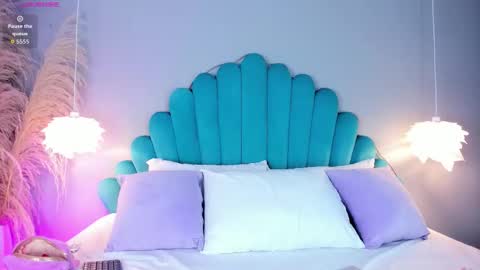 Alassia Hocthner online show from November 20, 12:05 pm