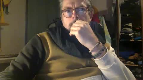 albandant online show from February 19, 5:49 pm