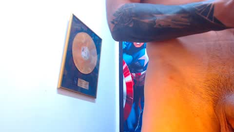 Snapshot of albertbernal69 chatting on February 2, 5:42 am Albert online show from February 2, 5:42 am