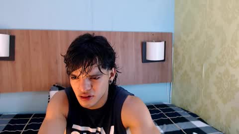 Snapshot of albertbernal69 chatting on February 24, 1:57 am Albert online show from February 24, 1:57 am