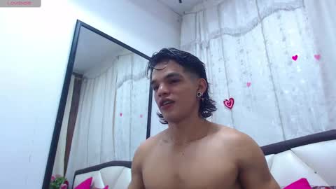 Snapshot of albertbernal69 chatting on February 28, 2:42 am Albert online show from February 28, 2:42 am