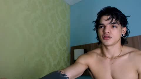 Snapshot of albertbernal69 chatting on March 2, 6:05 am Albert online show from March 2, 6:05 am