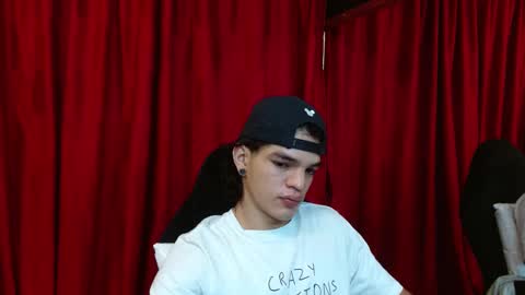 Snapshot of albertbernal69 chatting on March 5, 2:25 am Albert online show from March 5, 2:25 am