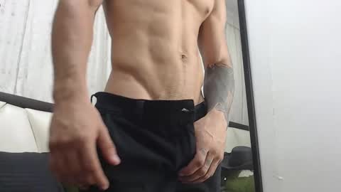 Snapshot of albertbernal69 chatting on March 9, 9:57 am Albert online show from March 9, 9:57 am