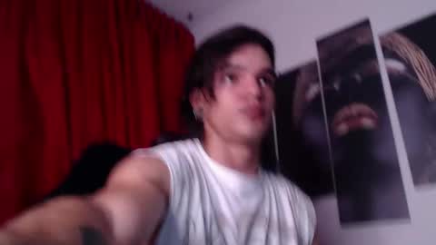 Snapshot of albertbernal69 chatting on September 13, 2:33 am Albert online show from September 13, 2:33 am