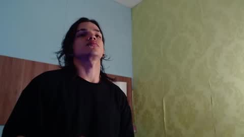 Snapshot of albertbernal69 chatting on October 13, 2:00 am Albert online show from October 13, 2:00 am