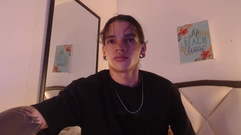 Snapshot of albertbernal69 chatting on November 20, 2:34 am Albert online show from November 20, 2:34 am