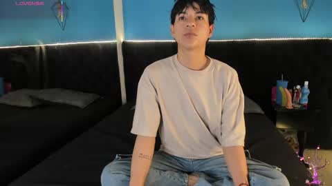 ale_aurarashi online show from September 19, 10:05 am