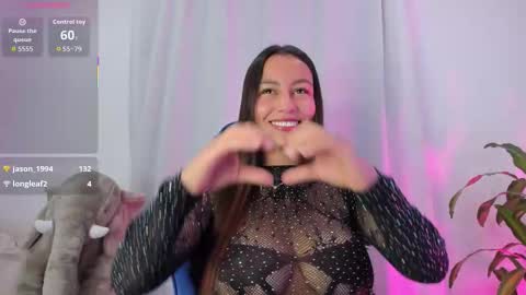 aleaa  online show from December 1, 1:32 am