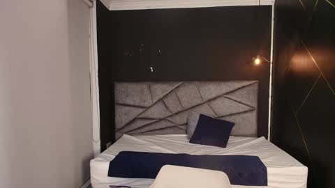 ALEC ANDREWS online show from September 18, 8:00 pm