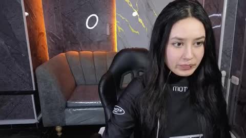 aleja online show from October 23, 9:13 pm