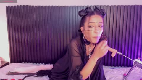 aleja__slav3 online show from January 28, 9:30 am