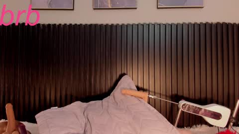 aleja__slav3 online show from February 26, 8:48 am