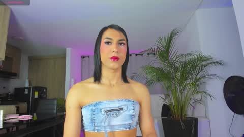 A L E J A N D R A online show from September 27, 10:53 am