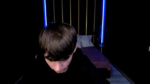 Snapshot of alejandro_ellias chatting on November 16, 11:05 am Alejandro online show from November 16, 11:05 am