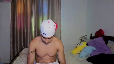 Snapshot of alejandrojf_00 chatting on September 22, 6:54 pm Daiki jack online show from September 22, 6:54 pm