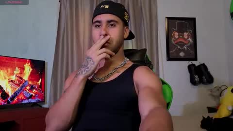 Snapshot of alejandrojf_00 chatting on November 16, 3:28 pm Daiki jack online show from November 16, 3:28 pm