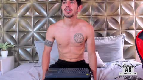 Alejo  online show from January 27, 7:03 pm