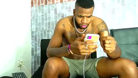 alejo_21cm online show from March 10, 7:10 am