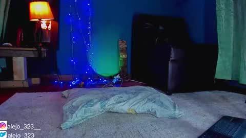 alejo_323__ online show from March 4, 4:17 am