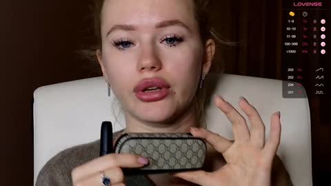 Lexi online show from December 20, 5:04 am