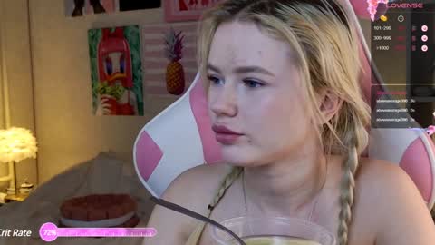 Lexi online show from February 7, 7:07 am