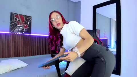 alektra_bryce online show from February 23, 8:00 pm