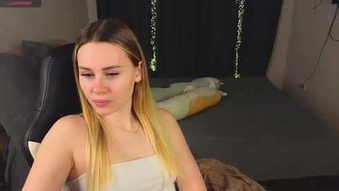 Alena online show from February 13, 3:14 pm