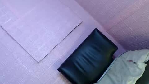 Snapshot of alena_sanggre69 chatting on December 28, 5:03 pm Kimmygirl online show from December 28, 5:03 pm