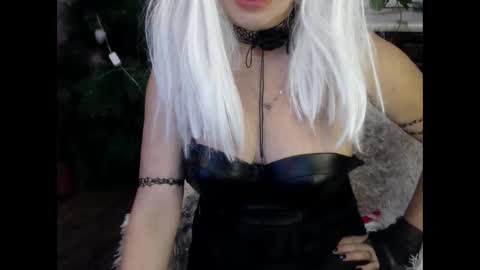 Luly online show from December 23, 3:29 am