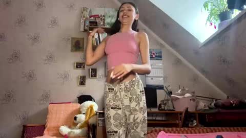 Snapshot of alenesavitch chatting on December 18, 9:59 am Alene online show from December 18, 9:59 am