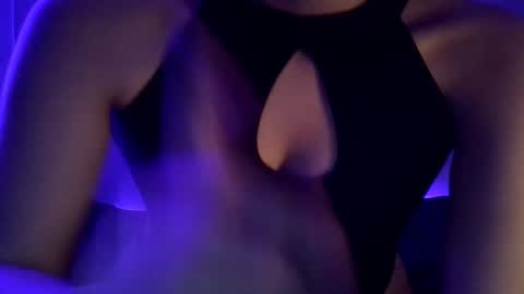 Aleniia19 online show from October 23, 7:45 pm