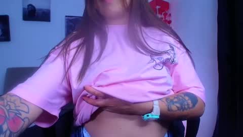 QUEEN OFF MILk  IM BACK  15 NOV online show from January 5, 11:55 pm