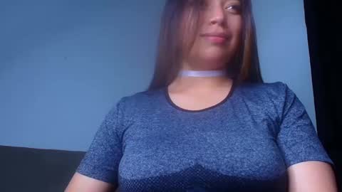 QUEEN OFF MILk  IM BACK  15 NOV online show from March 11, 12:54 am