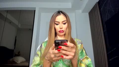 Alessa online show from February 2, 2:27 am