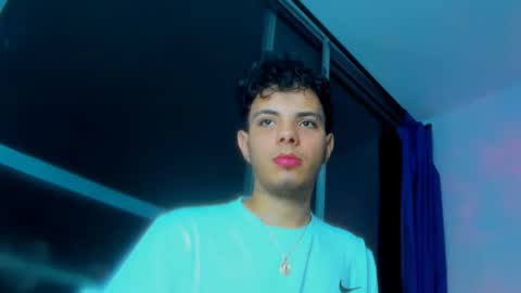 Snapshot of alessandro__777 chatting on October 16, 3:18 am Alessandro online show from October 16, 3:18 am