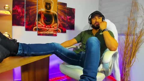 Snapshot of alessandro__wye chatting on January 16, 10:10 am ALESSANDRO WYE online show from January 16, 10:10 am