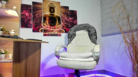 Snapshot of alessandro__wye chatting on February 5, 5:52 am ALESSANDRO WYE online show from February 5, 5:52 am