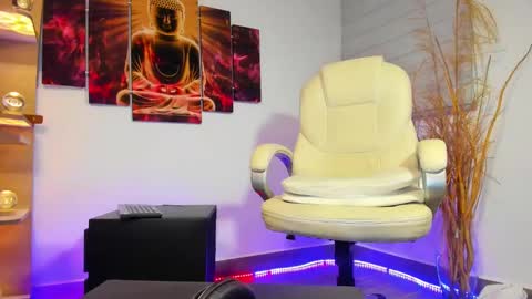 Snapshot of alessandro__wye chatting on February 26, 3:21 am ALESSANDRO WYE online show from February 26, 3:21 am