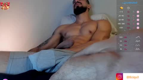 Snapshot of alessandro_dibellucci chatting on December 29, 1:13 am Kciqu3 Independent model online show from December 29, 1:13 am