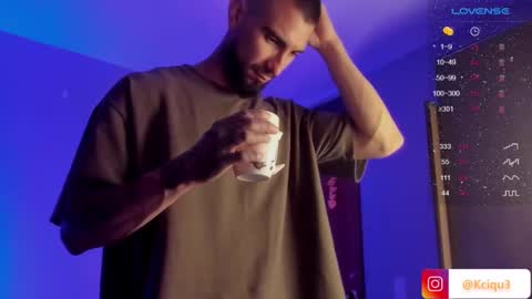 Snapshot of alessandro_dibellucci chatting on January 18, 9:45 am Kciqu3 Independent model online show from January 18, 9:45 am