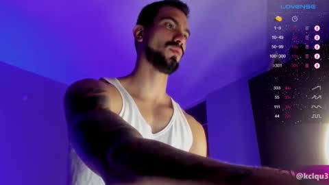 Snapshot of alessandro_dibellucci chatting on March 9, 11:25 am Kciqu3 Independent model online show from March 9, 11:25 am