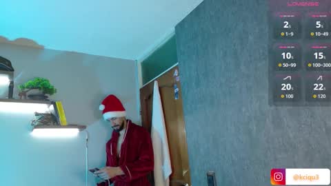 Snapshot of alessandro_dibellucci chatting on December 14, 11:04 am Kciqu3 Independent model online show from December 14, 11:04 am