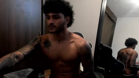 Snapshot of alessandro_vanni chatting on December 20, 6:02 pm Alessandro Vanni online show from December 20, 6:02 pm