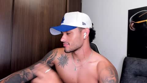 Snapshot of alessandro_vanni chatting on March 12, 6:18 am Alessandro Vanni online show from March 12, 6:18 am